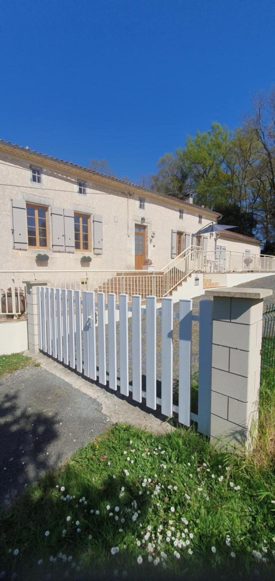Maison 2 Chambres Au Calme Saint-Bonnet-sur-Gironde Eksteriør bilde